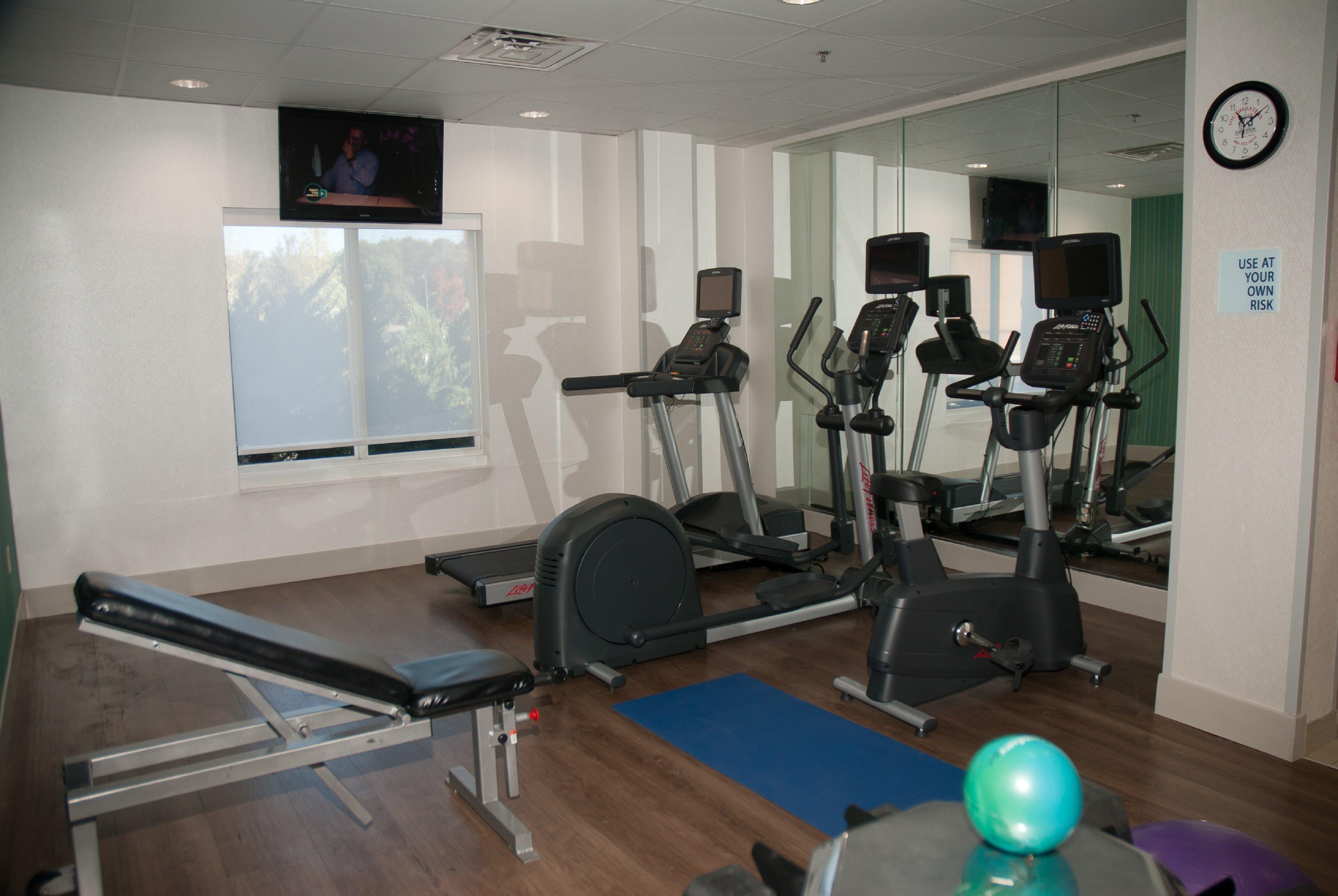 Holiday Inn Express Hotel & Suites Athens By Ihg Dış mekan fotoğraf